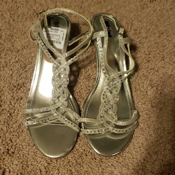 Kenneth Cole Shoes - Unlisted by Kenneth Cole Kind Gal silver pump